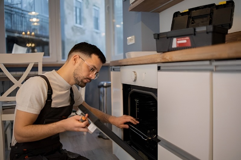 Oven & Stove repair in Whittier